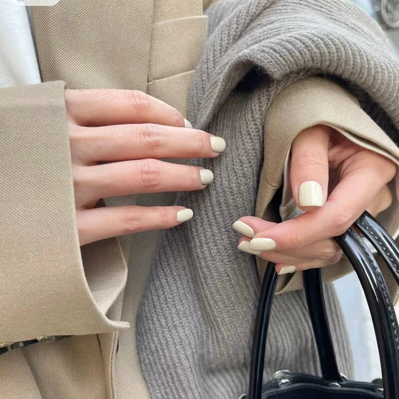 Purely Handmade Wearable Nails, Grayish-White Solid Color Finished Phototherapy Nail Patches, Short Fake Nails, Long-Lasting, Suitable for Pregnant Women