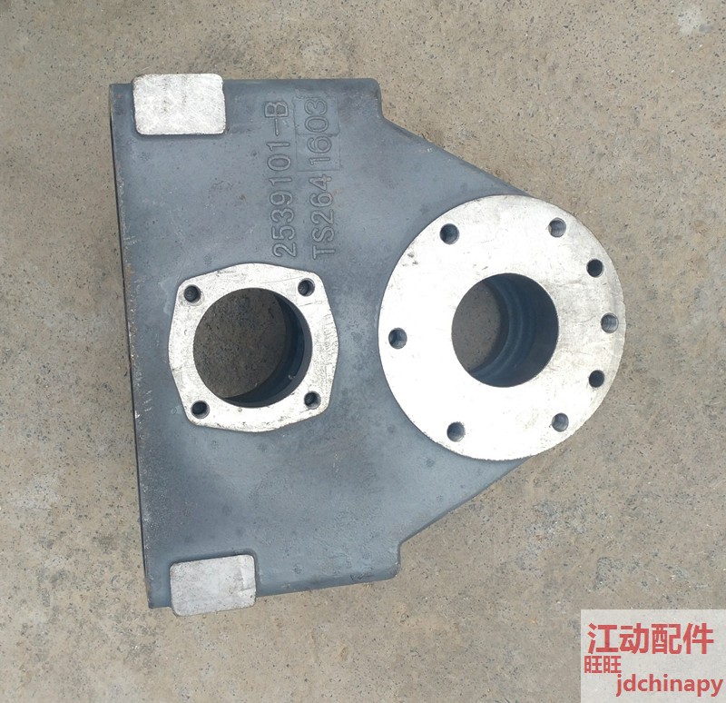 Taishan 300 tractor 250 rear wheel transmission shell end - shell flying diesel engine accessories