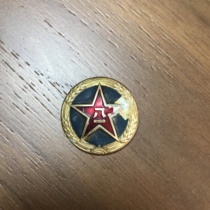 Nostalgic collection of old objects 55 type aluminum old hat emblem military badge color picture badge collection bag really old