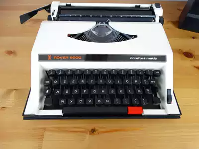 Explosive ROVER5000 typewriter retro mechanical English birthday gift window jewelry Valentine's Day