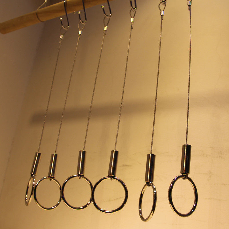 Clothing store hanging ring Black silver wire rope hanging ring Window display Hanger hanging ring hanging chain Clothes hanging ring frame