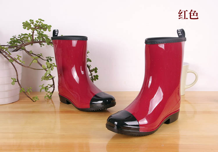 Giày đi mưa thời trang mới của Sanmingmei Giày cao gót nữ chống mưa Giày cao gót chống nước, giày cao su có thể thêm vớ nhung để giữ ấm giày đi mưa bitis