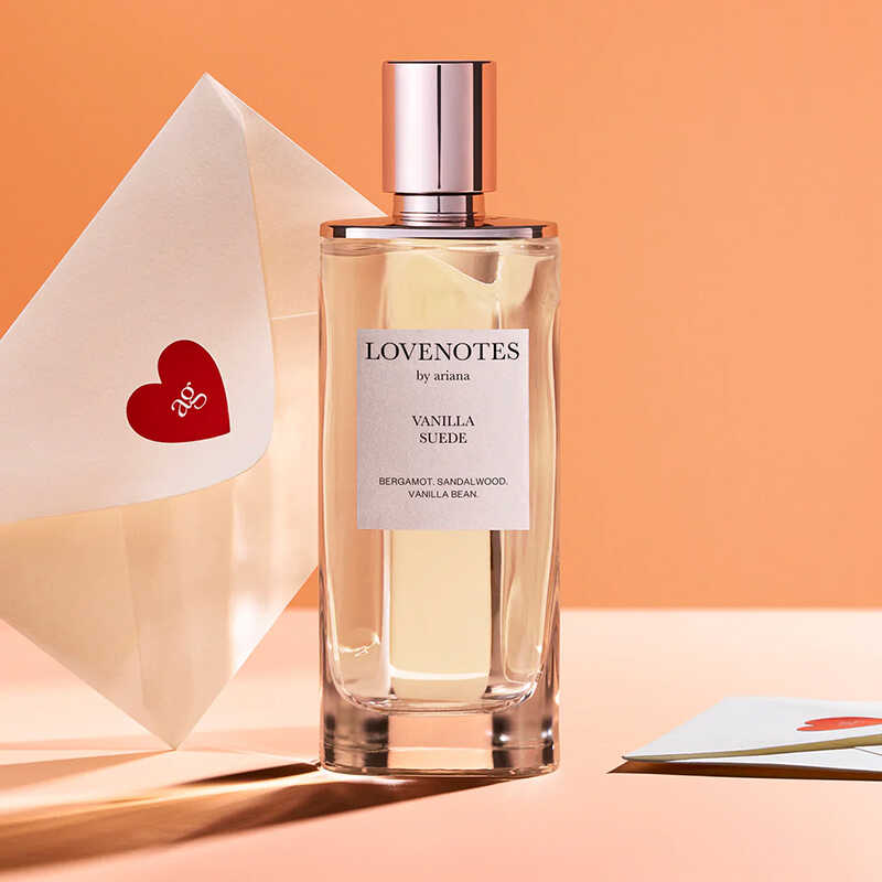 LOVENOTES アリアナグランデ香水 ☆Ariana Grande☆ LOVENOTES Pink Woods eau de parfum 香水