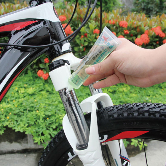 Sailing mountain bike front fork maintenance oil bicycle front fork oil shock absorber lubricant silicone oil cleaning and maintenance