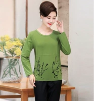 Áo thun dài tay cotton nữ xuân hè 2018 mới size rộng quần lửng mùa thu quần áo mẹ trung niên áo khoác cho phụ nữ 50 tuổi