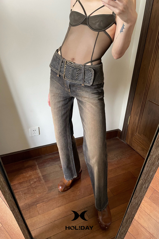 Hol!Day Heavily Washed Bronze Metal Buckle Low-Rise Straight-Leg Denim Pants