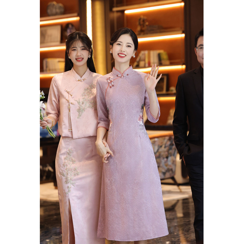Purple Mother-Of-The-Bride Dress for Women, 2026 New Model, May, Young Style, Mother-In-Law Wedding Banquet Dress, Cheongsam, Suitable for Everyday Wear