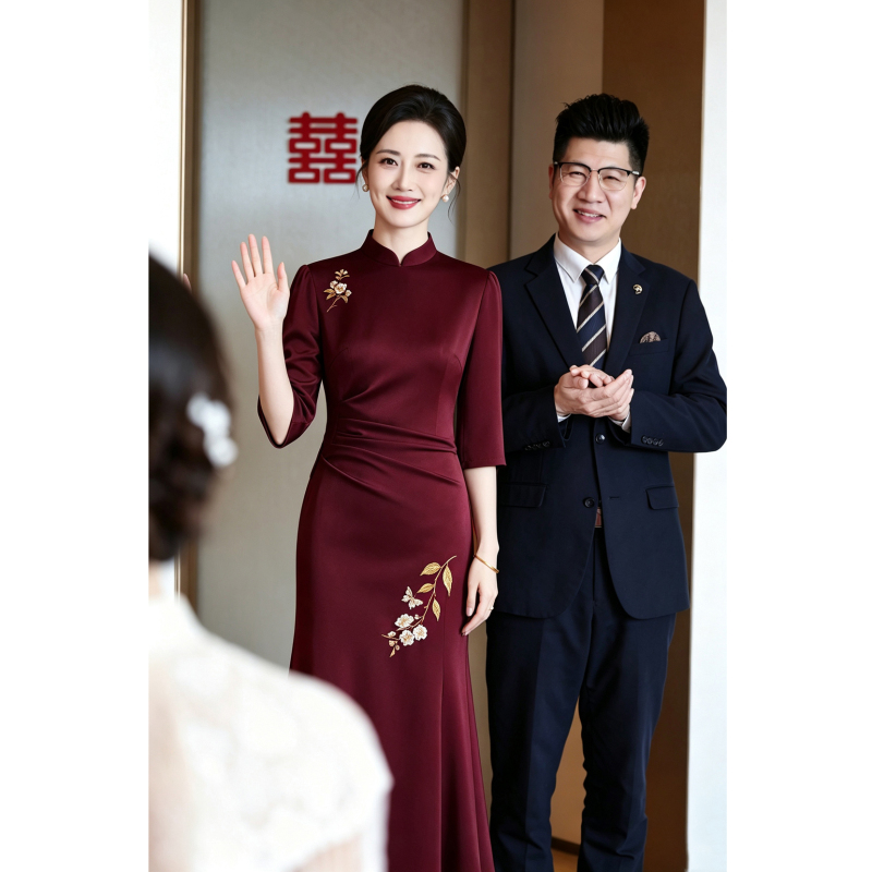 Red Mother-Of-The-Bride Wedding Banquet Cheongsam 2026 New Autumn High-End Elegant Slimming Dress for the Mother-In-Law's Wedding