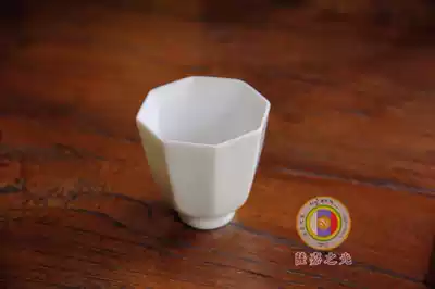 The Buddhist Zen tea is a taste of sweet white Single Cup octagonal cup octagonal cup retro literary tea cup