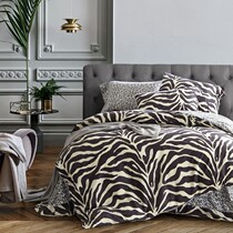 Net red simple plaid stripe cotton mens four-piece set Nordic style pure cotton skin-friendly duvet cover sheets 1 8m bed