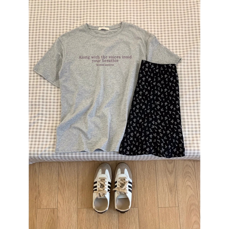 Designed Letter Print T-Shirt for Women, Summer 2026 New Style, Casual, Loose, Slimming, Regular Shoulder, Short-Sleeved, Pure Cotton Top