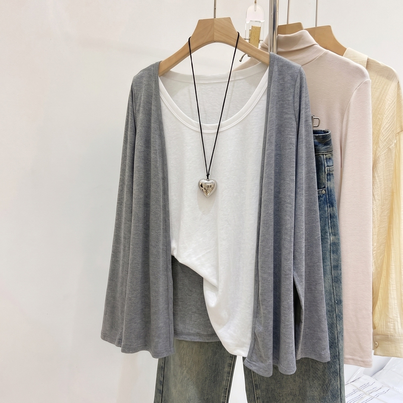 Korean Style Simple Long-Sleeved Knitted Cardigan for Women, New Autumn Gray Relaxed and Lazy Top, Jacket, Sun Protection Cover-Up Korean Style Simple Long-Sleeved Knitted Cardigan for Women, New Autumn Gray Relaxed and Lazy Top, Jacket, Sun Protection Cover-Up