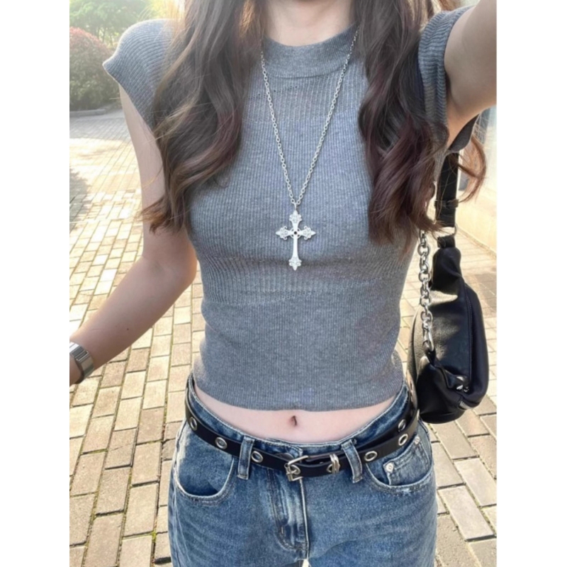 High-End Hollow-Out Knit Short-Sleeve Women's 2026 Spring/Summer Niche Crop Top Spicy Girl Base T-Shirt Inner Wear Top High-End Hollow-Out Knit Short-Sleeve Women's 2026 Spring/Summer Niche Crop Top Spicy Girl Base T-Shirt Inner Wear Top