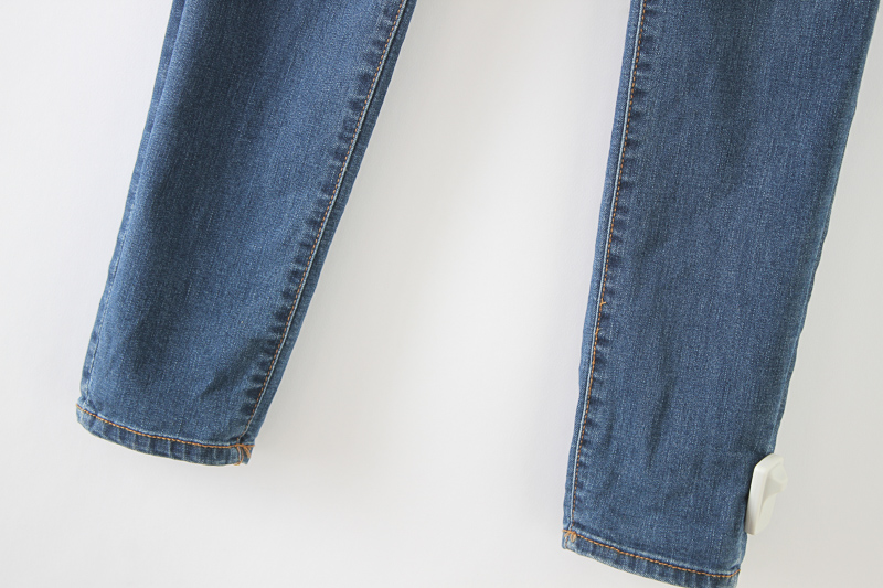 R8 mùa thu ga châu Âu mới quần jean nữ bó sát chân căng quần legging lỗ thời trang quần bút chì thời trang nữ 2021