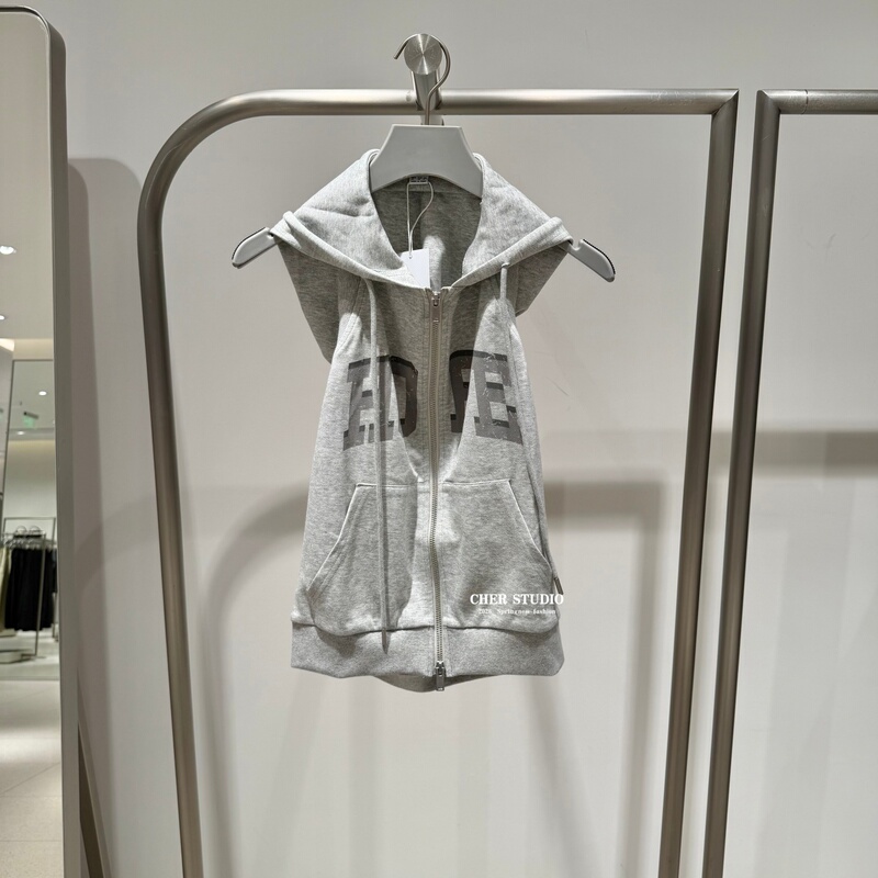 Urbfhm Vest 2026 Summer New Women's Fashion Trendy Distressed Print Hooded Backless Sweatshirt Jacket ins