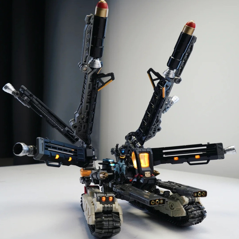 In Stock Daiakron Tm15 Tm17 Falcon Raider Track-Type Black Limited Edition Mecha In Stock Daiakron Tm15 Tm17 Falcon Raider Track-Type Black Limited Edition Mecha