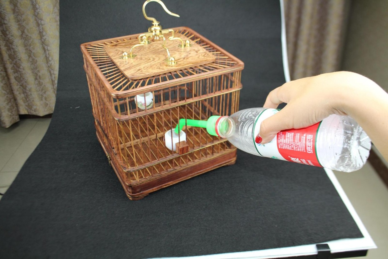 Water Adder Bird Portable Filler Bird Bird Cung cấp vật nuôi Birdcage Phụ kiện Pet Pet Filler - Chim & Chăm sóc chim Supplies máng nước tự đông cho gà