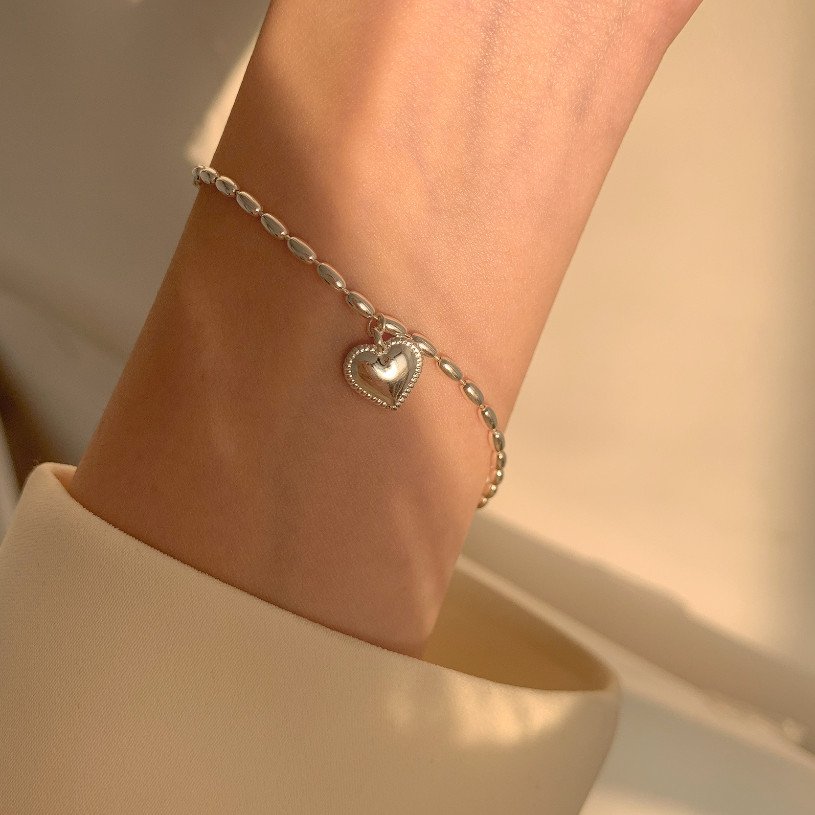 For the late rice grain love honey bracelet female 925 pure silver ins simple design sense small retro heart-shaped hand ornaments