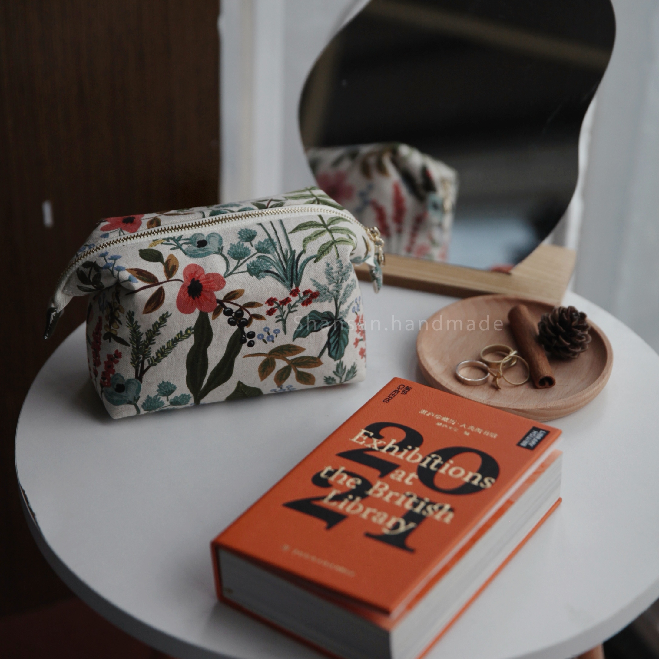 Mountain Triple Hand For Original Cloth Art Portable Makeup Bag Containing Bag Tofu Bag Large Capacity Wash Bag-Taobao