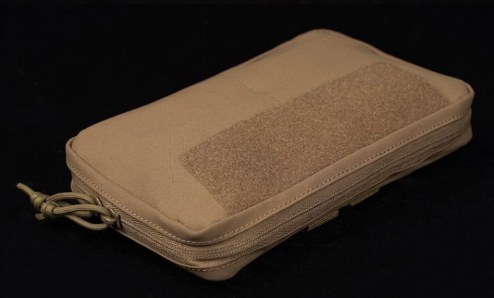 Большой тактический жилет, световая панель, система хранения, универсальные аксессуары      