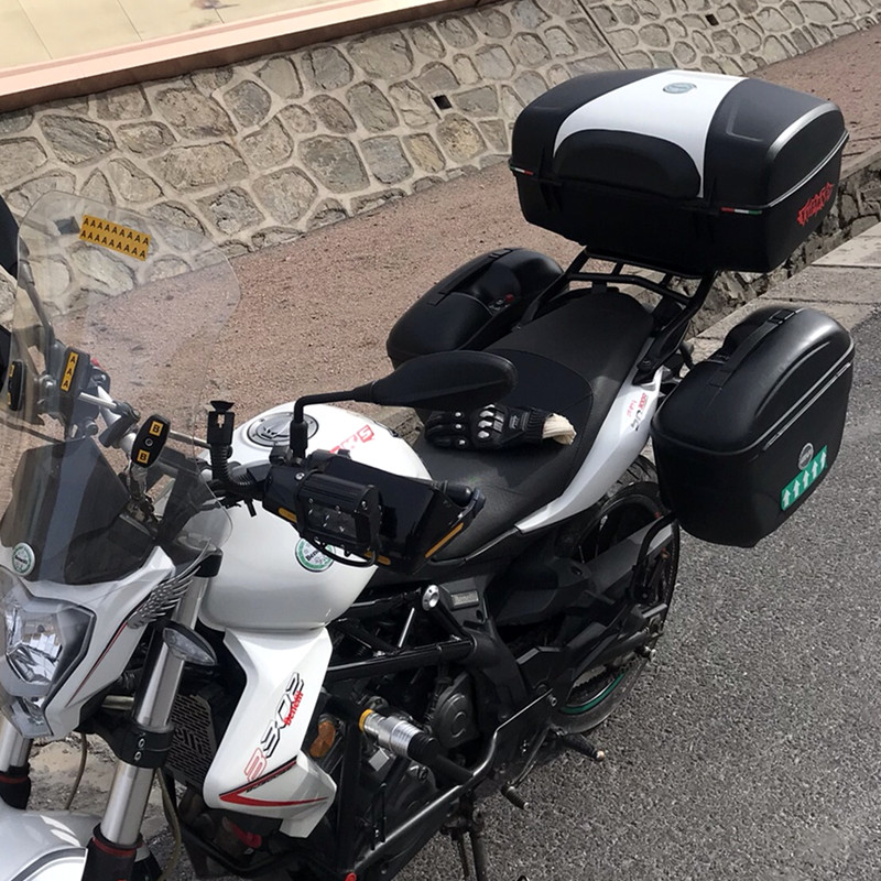 Xe máy thùng 48 lít đuôi Aidele có đèn 8601 cốp khoang hành lý GZ150 cốp rời xe máy