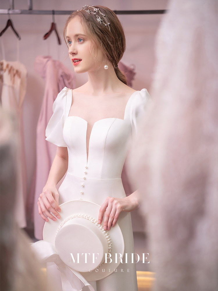 Man Tingfang (Jane)satin light wedding dress 2021 new summer French engagement evening dress female collar card small white skirt