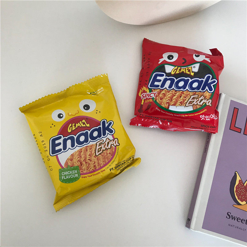 Indonesia imported snacks GEMEZ Enaak crispy snacks Simply ready-to-eat chicken noodles original spicy flavor 30G