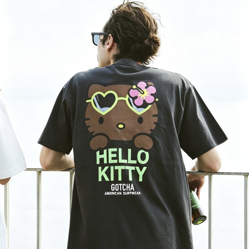 Hello Kitty Black Leather Kitty Cat Collaboration Gotcha New Style Unisex Couple American Retro Short-Sleeve T-Shirt