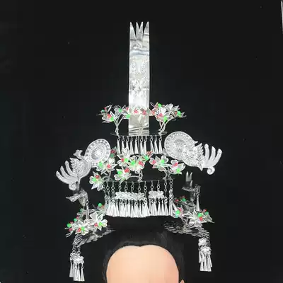 Miao and Dong ethnic clothing women's silver headwear comb hairpin new Dong straight hairpin three-piece set