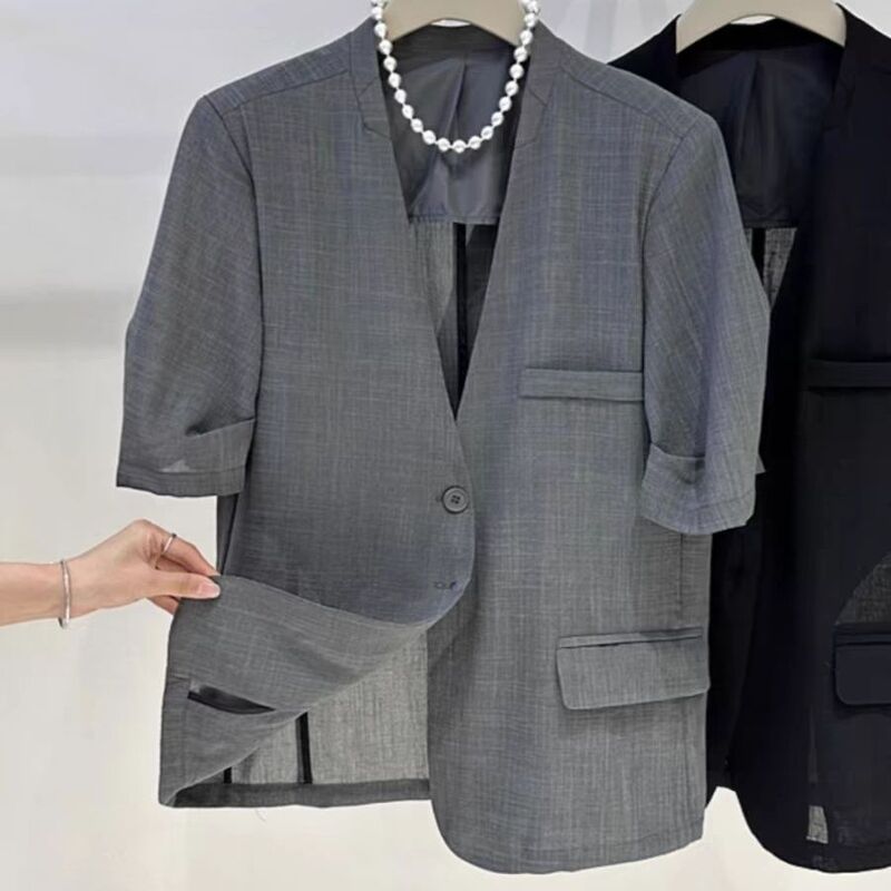 Korean Goods 2025 Summer New Simple and Elegant V-Neck Loose Short-Sleeve Blazer, Slimming and Fashionable Outerwear