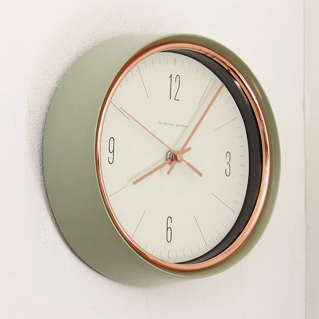 Korea Chuvanju fresh vintage olive green round single-sided wall clock silent silent decorative wall clock Quartz watch