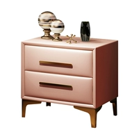 Розовый прикроватный стол