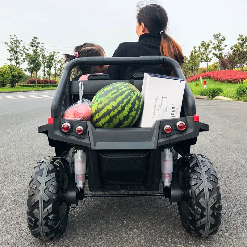 Two-Seater Children's Electric Car, Off-Road Mercedes-Benz Four-Wheel Remote Control Unimog Toy, Large Enough for Two People to Ride
