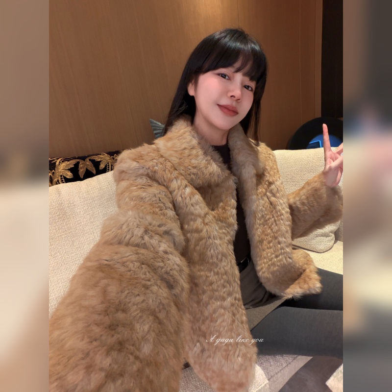 [Gugu] Heat-Pressed Rabbit Fur 100% Natural Rabbit Fur Slim-Fit Two-Tone Rabbit Fur Coat G27029