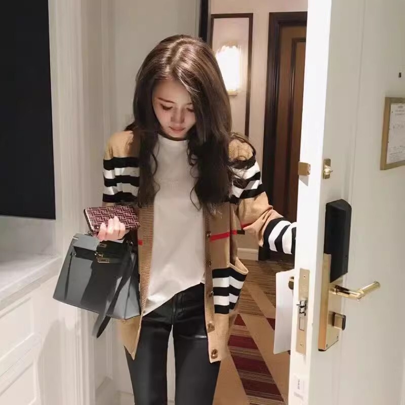 Spring and Autumn New Wool Cardigan for Women, V-Neck, Loose Fit, Mid-Length, Striped, with Pockets, Sweater Coat, Versatile Knitwear Spring and Autumn New Wool Cardigan for Women, V-Neck, Loose Fit, Mid-Length, Striped, with Pockets, Sweater Coat, Versatile Knitwear