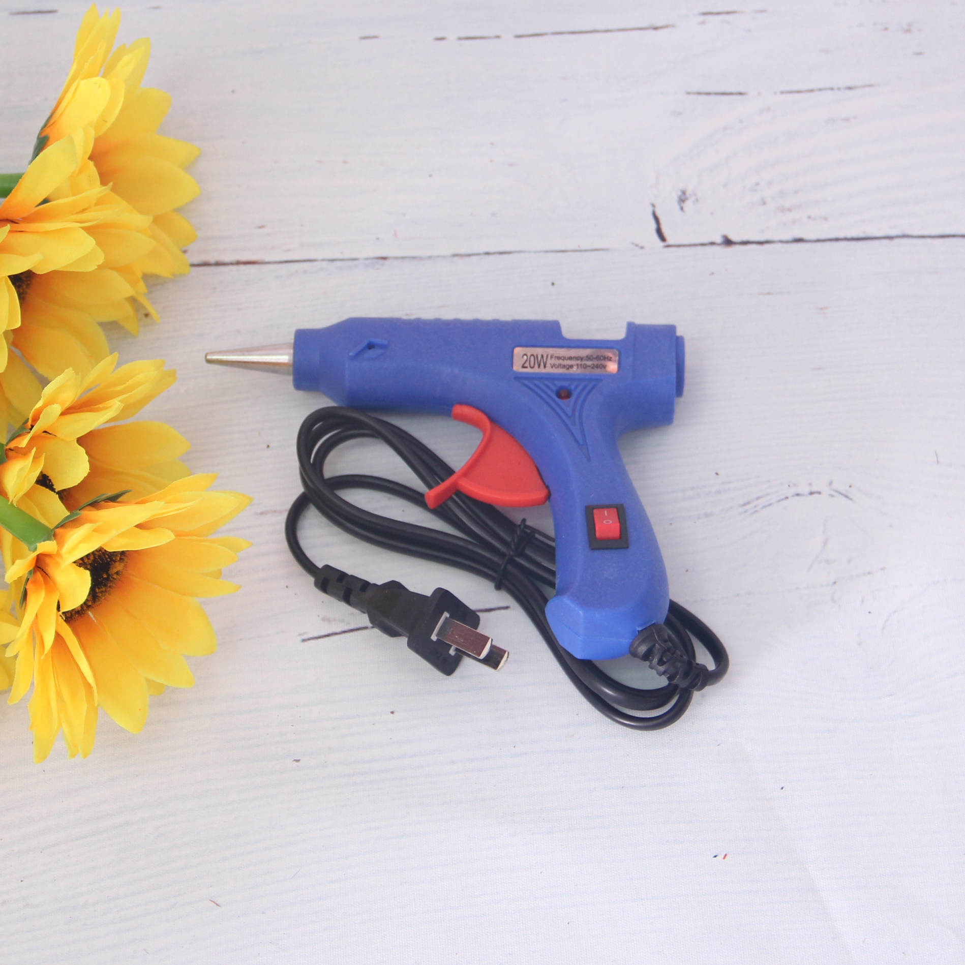 Handicrafts Universal household plastic hot melt glue gun glue stick small 7mm glue stick hot melt gun kindergarten tools