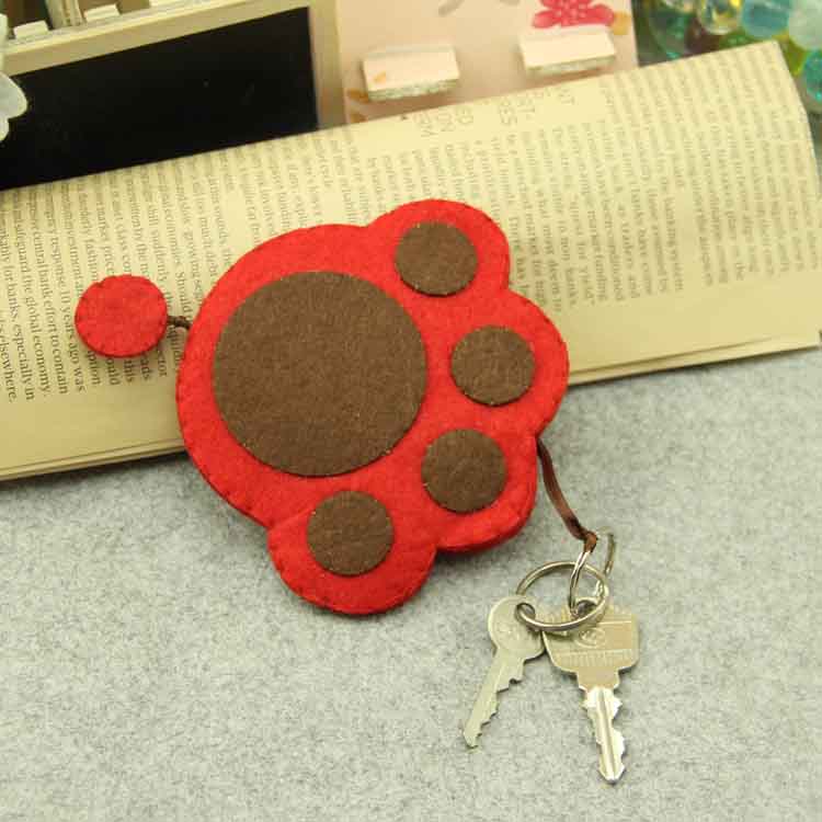 Manual DIY material double-sided pattern with horse unwoven cloth free of cut red big bear claw key containing bag