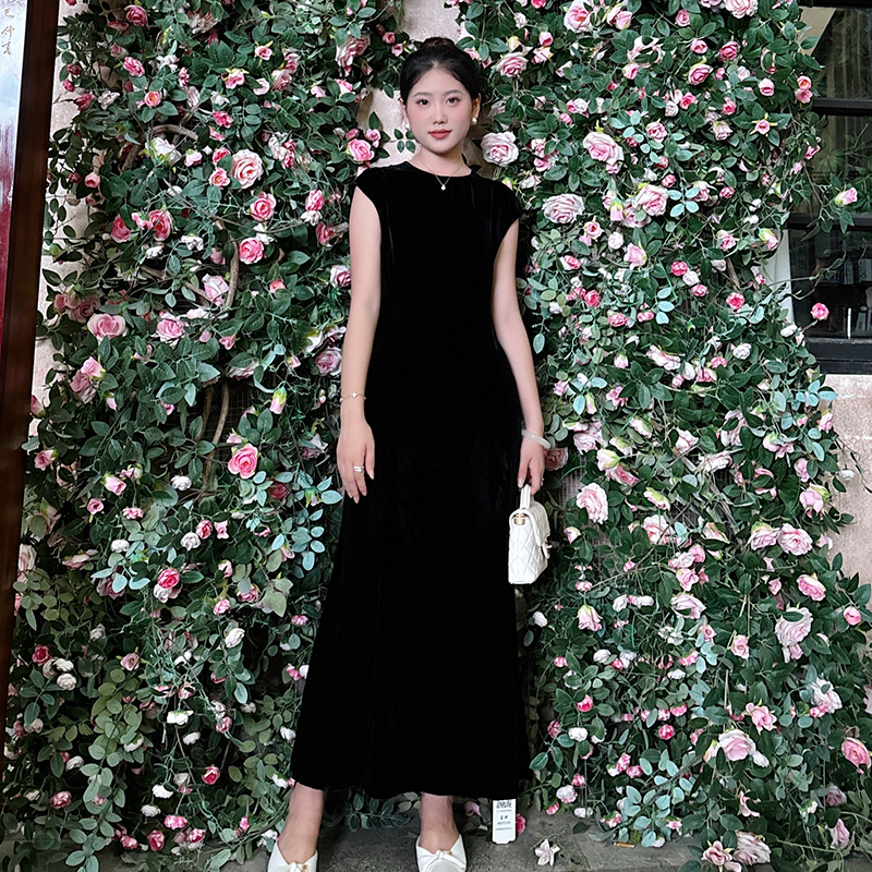 Designer Brand New Universal Velvet Skirt, Silk Velvet Round Neck Waist Dress, Versatile Black Long Skirt