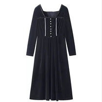 Spot elegant little Princess golden velvet lace square collar a row of pearl buckle high waist long sleeve dress