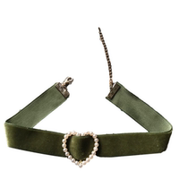Spot green velvet love decorative collar