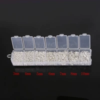 В общей сложности около 2000 серебро/коробка