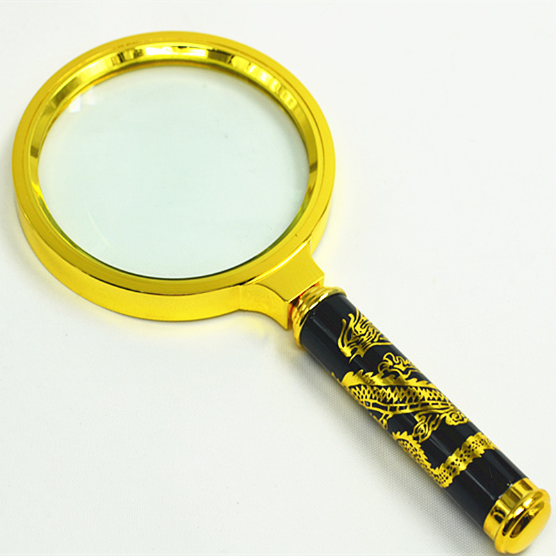 Handling of hand-held magnifier glass lenses The number of reading magnifying glasses for the elderly is not much