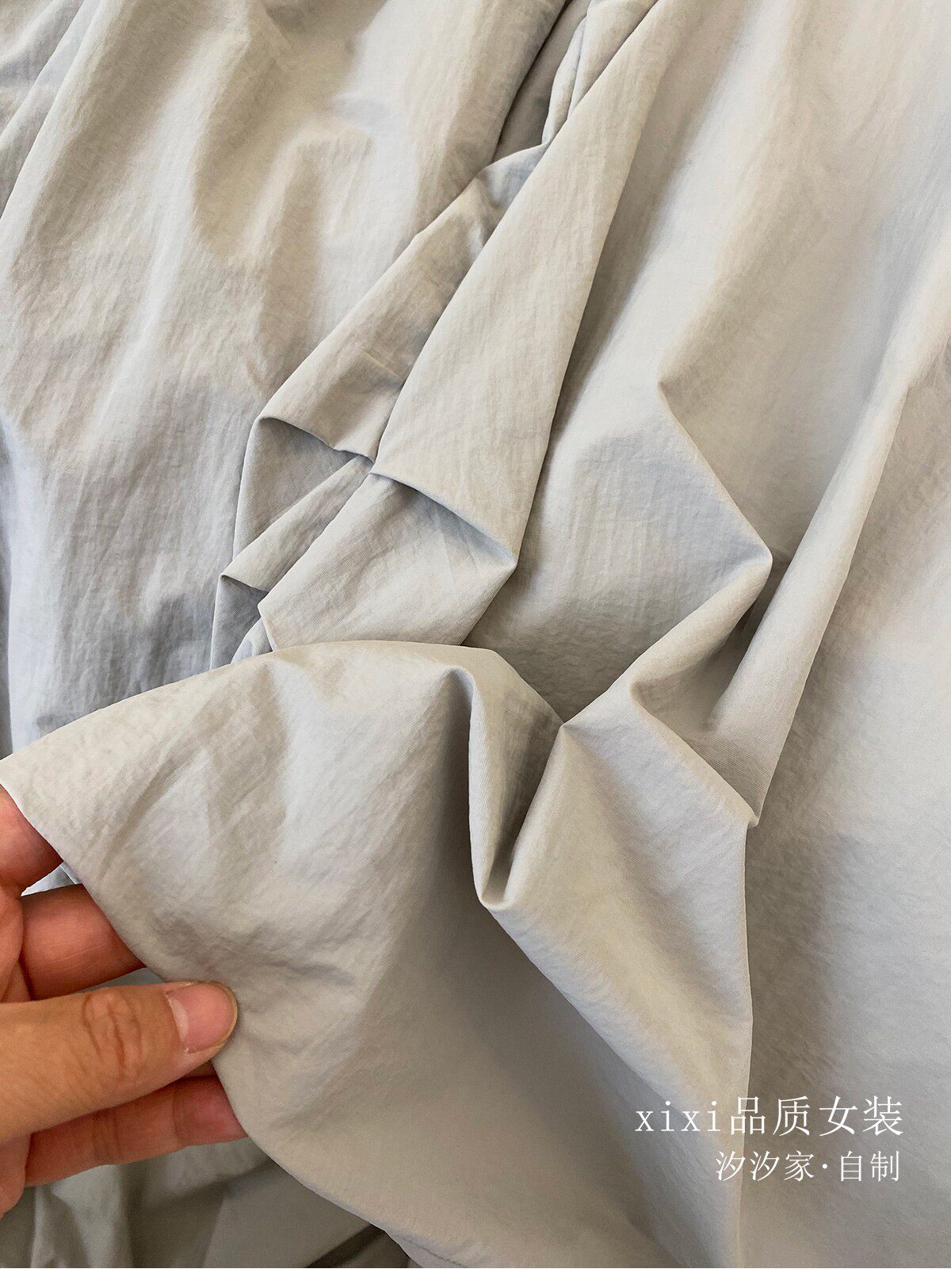 Стильные костюмы 欧货天丝无袖背心套装女夏2025新款松弛感休闲减龄花苞裙子两件套