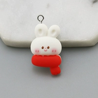 Красный кролик из шарфа с гвоздями