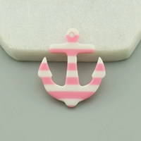 Розовая белая полоса