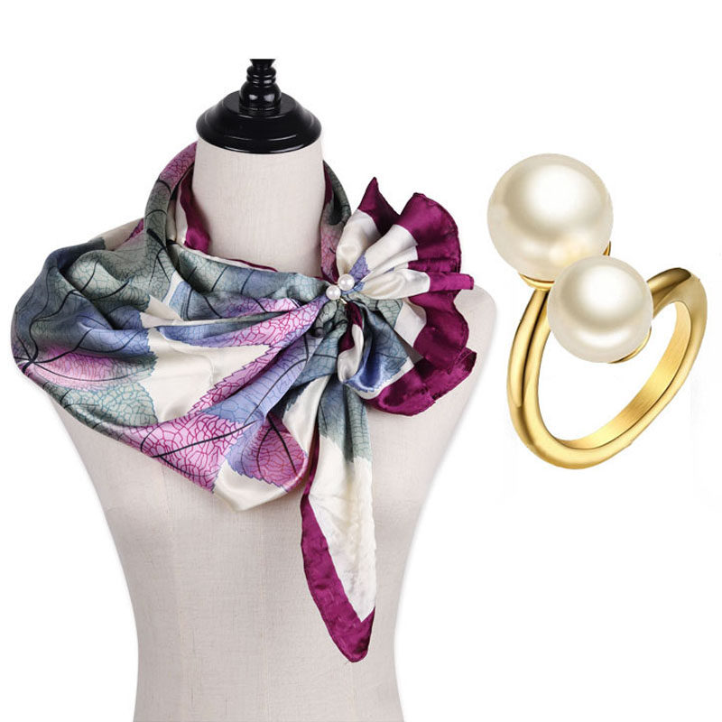 Japan and South Korea simple and versatile high-grade silk scarf buckle Pearl titanium steel silk scarf buckle Square towel buckle Shawl buckle Ring dual-use