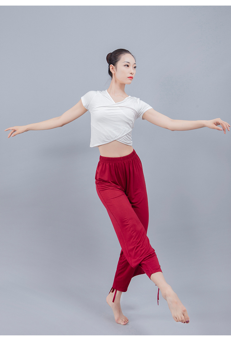 Quần yoga hiện đại quần khiêu vũ phù hợp với phụ nữ áo khoác chân quần rộng chín điểm - Khiêu vũ / Thể dục nhịp điệu / Thể dục dụng cụ trang phục khiêu vũ dancesport