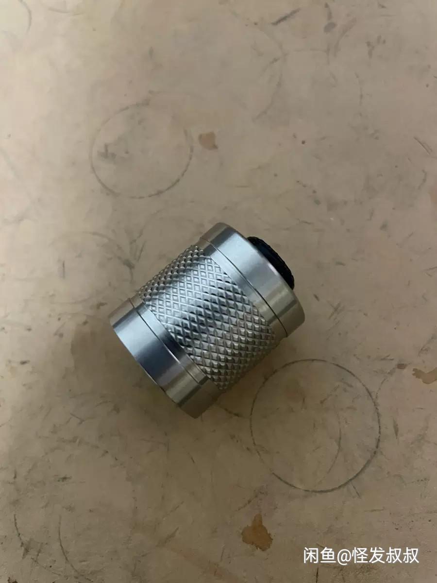 神火强光手电筒的秘密之镜:透亮守护灯头的光学伴侣