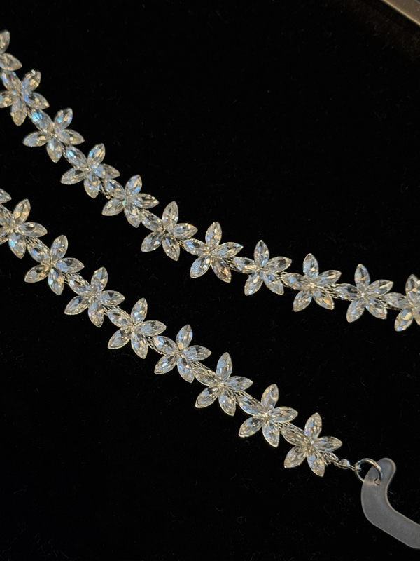 "Flower Chain" Shoe Accessories Shoe Charms Compatible with Crocs Rhinestone Chain DIY