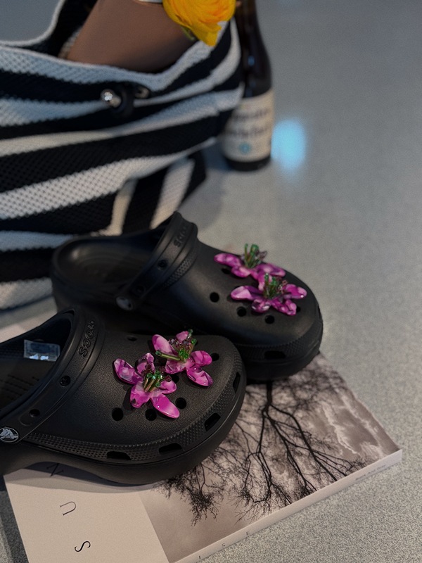 Springtime Is Endless: Crocs Shoe Charms and Accessories, Floral Decorations Suitable for Crocs, Holiday Style
